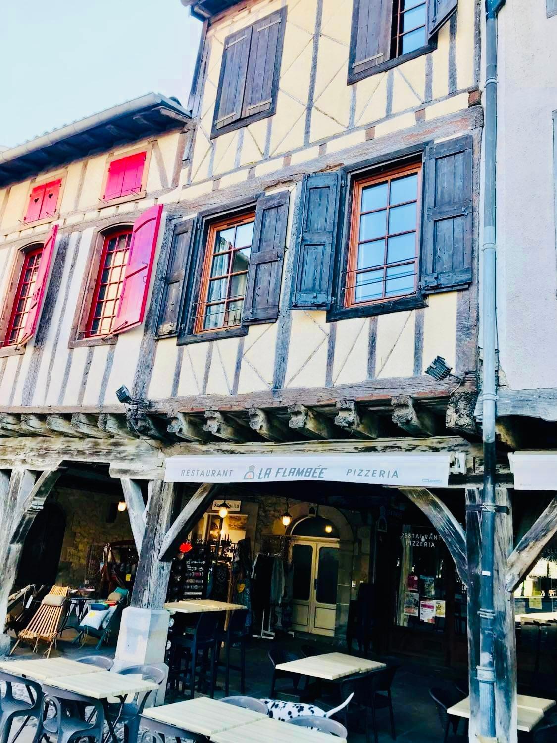 Hote Labyrinthe Sur La Place Chambres D, Hotes , Calme ,Netflix 米尔普瓦 外观 照片