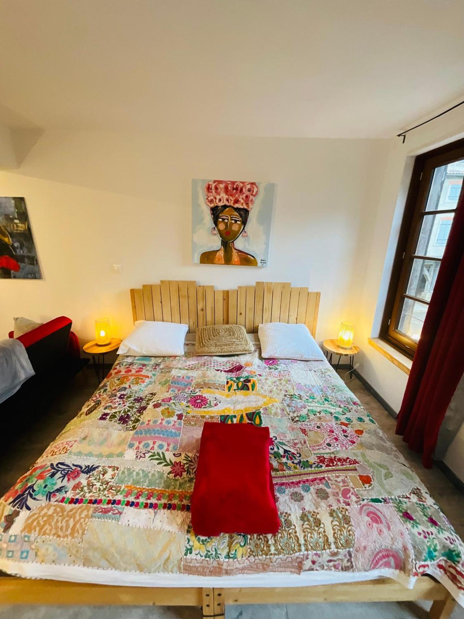 Hote Labyrinthe Sur La Place Chambres D, Hotes , Calme ,Netflix 米尔普瓦 外观 照片