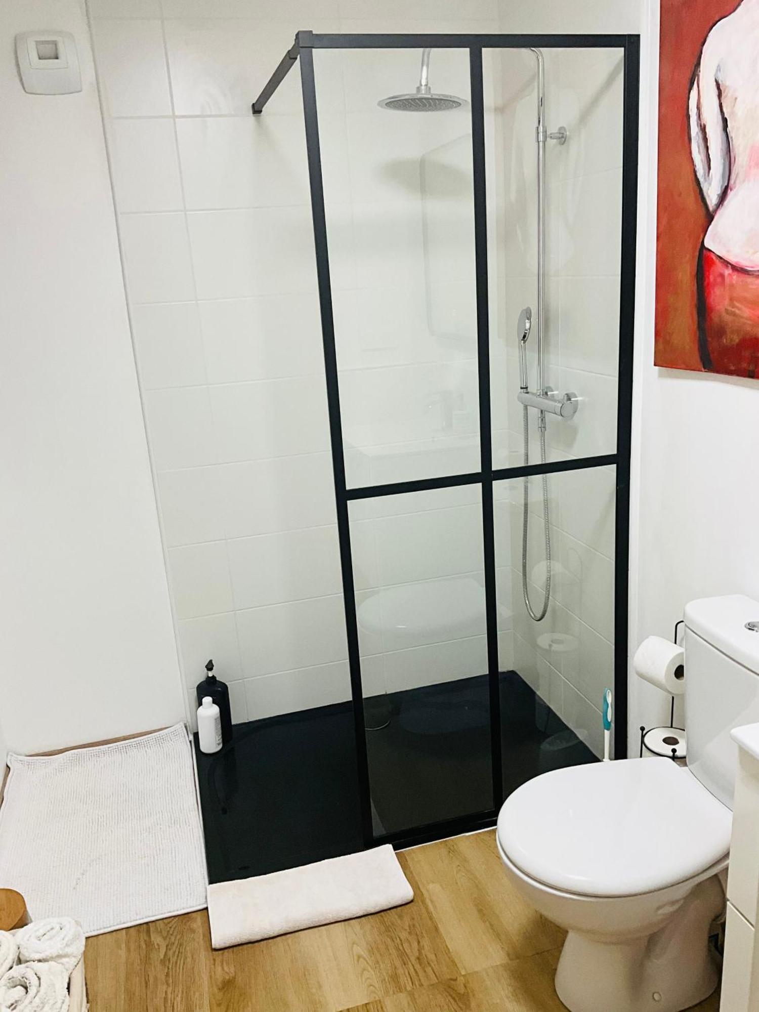 Hote Labyrinthe Sur La Place Chambres D, Hotes , Calme ,Netflix 米尔普瓦 外观 照片