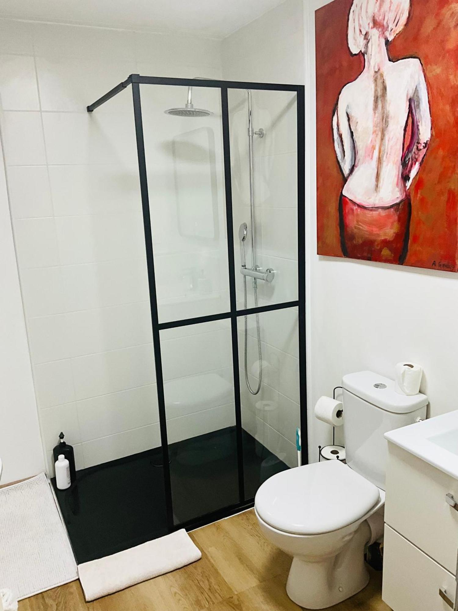 Hote Labyrinthe Sur La Place Chambres D, Hotes , Calme ,Netflix 米尔普瓦 外观 照片